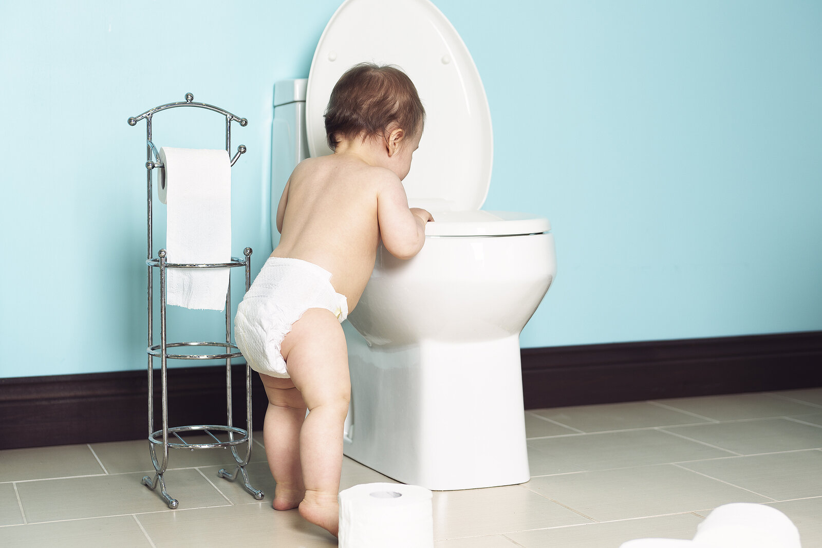 از پوشک گرفتن کودک و آموزش دستشویی رفتن کودک