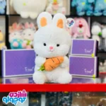 عروسک خرگوش هویج به دست